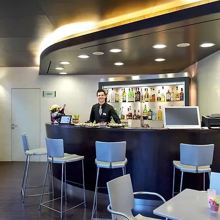 מלון Mercure Centro Palazzo Dolci 4*