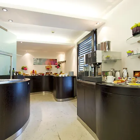 Mercure Centro Palazzo Dolci 4*