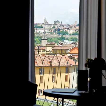 Mercure Centro Palazzo Dolci 4*