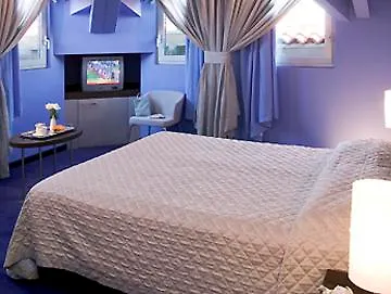 Mercure Centro Palazzo Dolci 4*