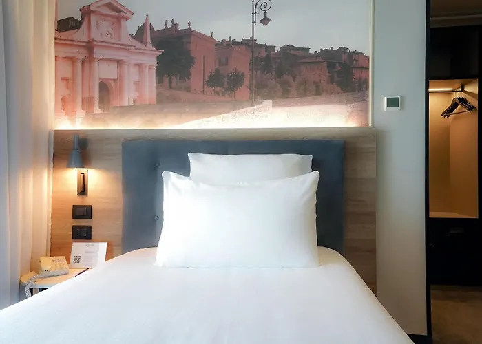 Mercure Centro Palazzo Dolci 4*
