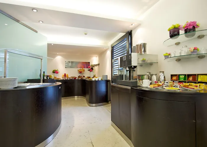 Mercure Centro Palazzo Dolci 4*