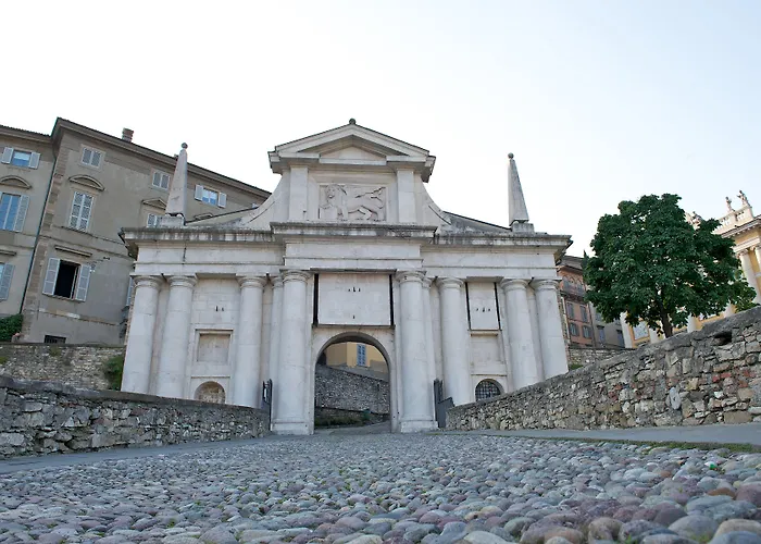 Mercure Centro Palazzo Dolci Hotel 4*