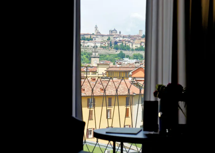 Mercure Centro Palazzo Dolci 4*