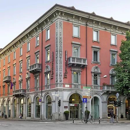 Szálloda Mercure Centro Palazzo Dolci 4*